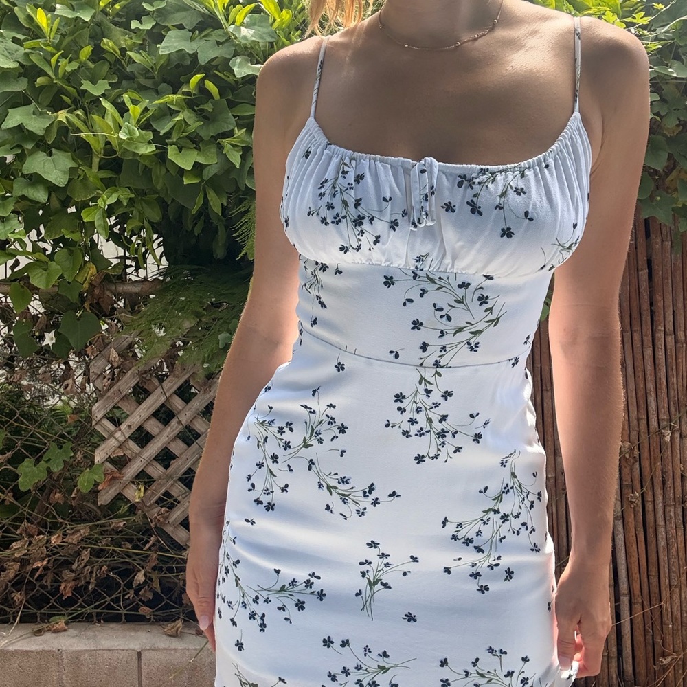 Aritzia Sunday Best Delilah Dress Gathered-bust mini dress Size Small